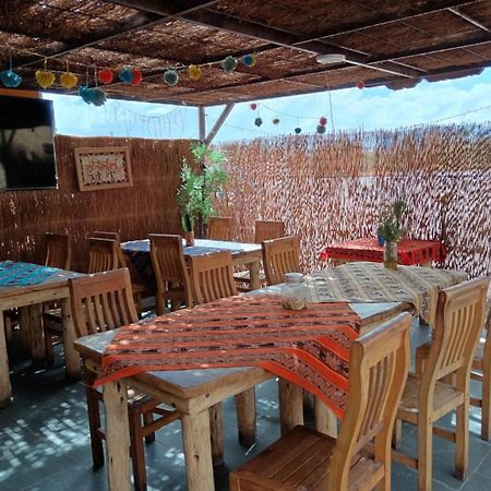 Lodge Hostal Qiru Atacama Сан Педро де Атакама Екстериор снимка